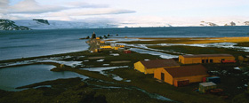 antarktyda - panoramka stacji.jpg